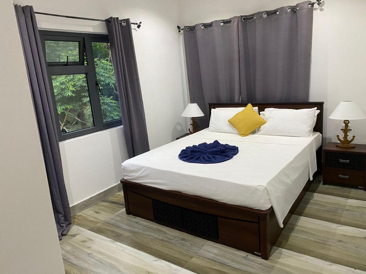 Jasmine Stay Self-Catering Apartments فيكتوريا المظهر الخارجي الصورة