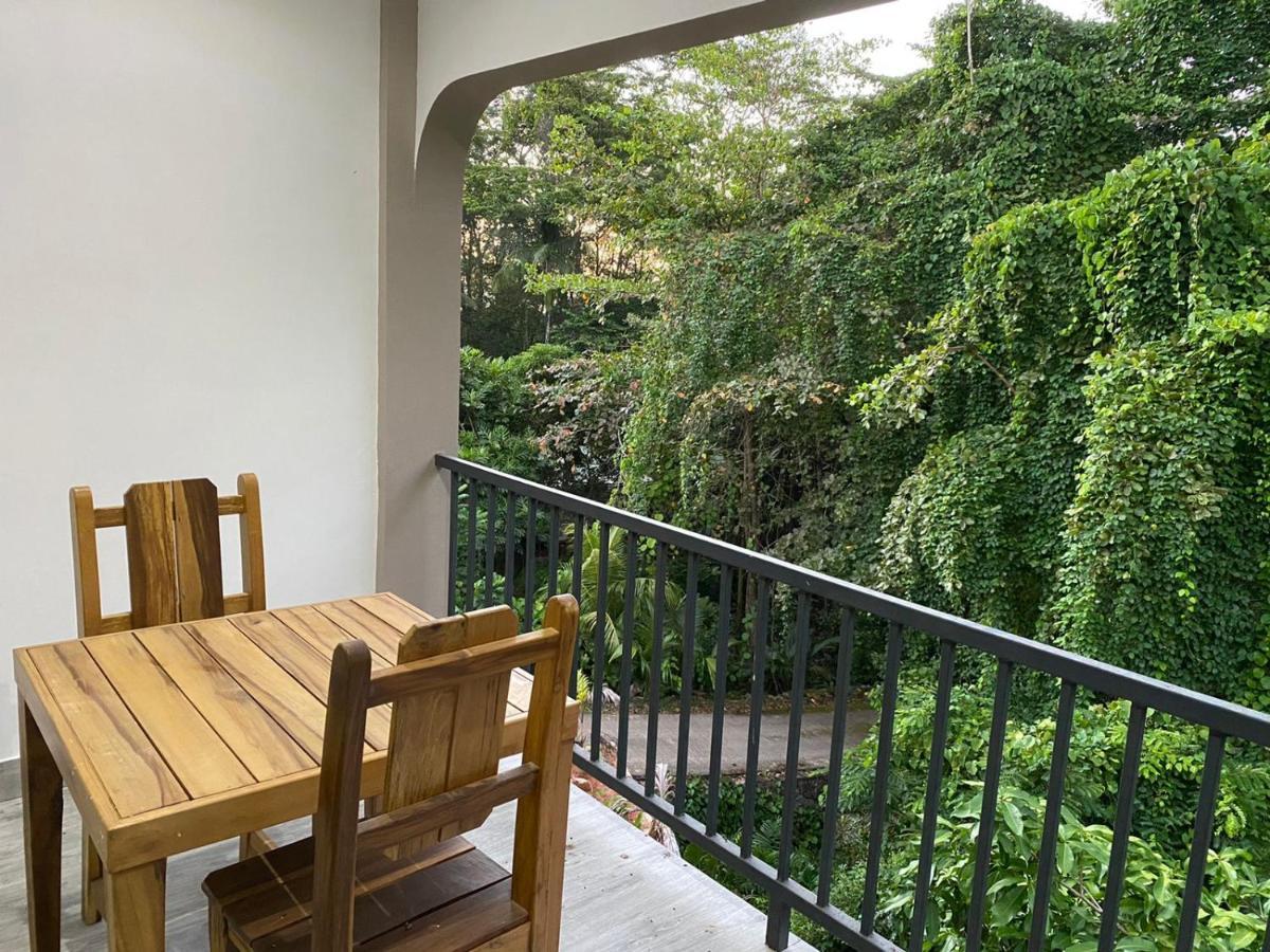 Jasmine Stay Self-Catering Apartments فيكتوريا المظهر الخارجي الصورة
