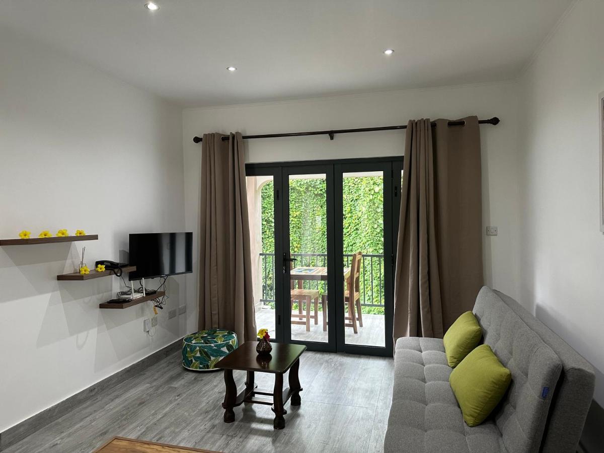 Jasmine Stay Self-Catering Apartments فيكتوريا المظهر الخارجي الصورة